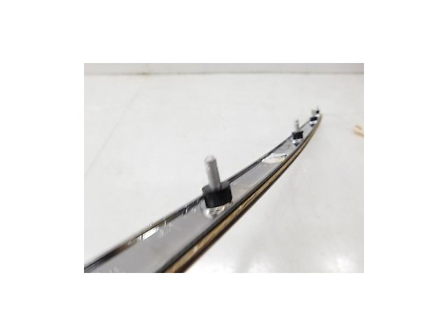 2004-2005 MERCEDES BENZ CLK500 W209 OEM RIGHT FRONT INTERIOR DOOR GARNISH TRIM