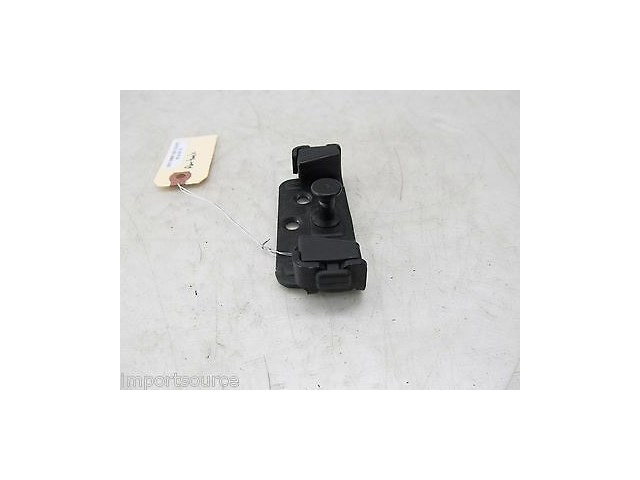 2007-2010 BMW 328I E92 COUPE OEM REAR TRUNK LOWER LATCH STRIKER 7078167