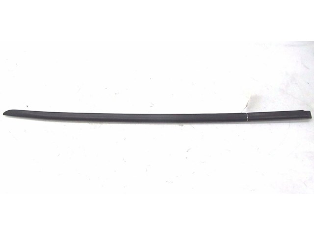 2004-2008 AUDI A8L W12 OEM LEFT FRONT WINDSHIELD WINDSHIELD TRIM SEAL