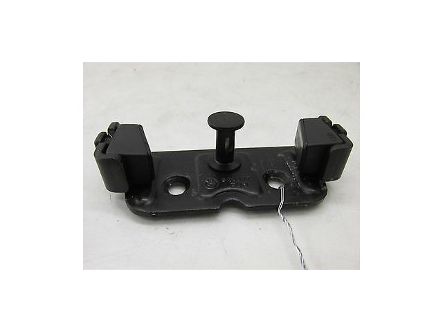 2006-2010 BMW M6 E63 OEM REAR TRUNK LOWER CATCH LATCH BRACKET 8203771