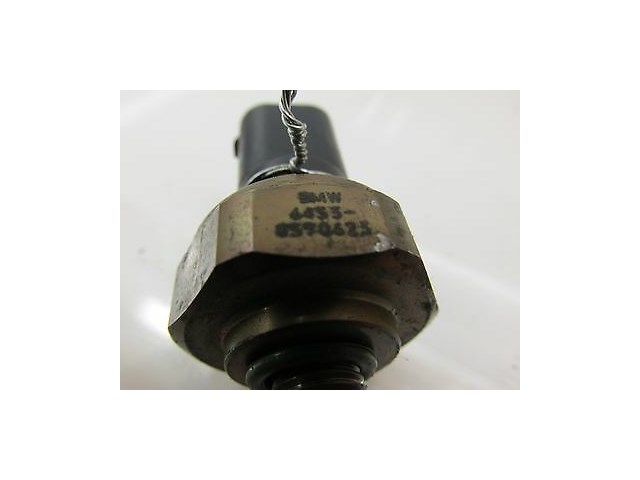 2004-2005 BMW 525i 530i E60 OEM AIR CONDITIONING A/C PRESSURE SENSOR