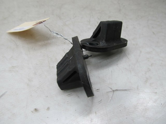 2010-2014 SUBARU IMPREZA OEM REAR TRUNK RUBBER STOPPERS 