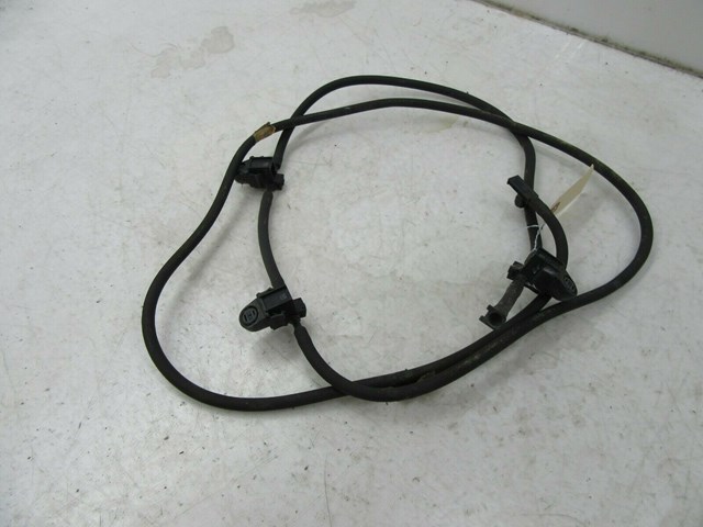 2012-2015 MERCEDES C350 COUPE OEM FRONT WINDSHIELD SPRAY NOZZLES