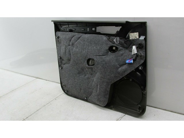 2009-2012 AUDI Q5 8R OEM RIGHT FRONT PASSENGER DOOR PANEL      