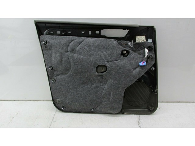 2009-2012 AUDI Q5 8R OEM RIGHT FRONT PASSENGER DOOR PANEL      