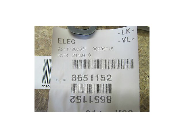 2003-2006 MERCEDES BENZ E500 W211 OEM RIGHT FRONT PASSENGER SIDE DOOR PANEL 