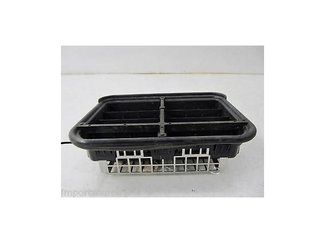 2007-2009 MERCEDES S550 W221 OEM LEFT REAR QUARTER PANEL DUCT 