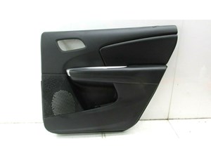 2011-2018 DODGE JOURNEY OEM RIGHT REAR PASS SIDE INTERIOR DOOR PANEL BLACK   