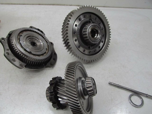 2013-2017 CHEVY TRAVERSE OEM FRONT DIFFERENTIAL CARRIER DRIVE GEAR PINION SET 