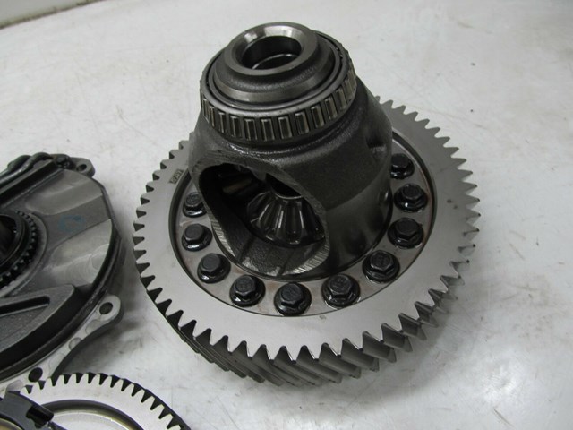 2013-2017 CHEVY TRAVERSE OEM FRONT DIFFERENTIAL CARRIER DRIVE GEAR PINION SET 