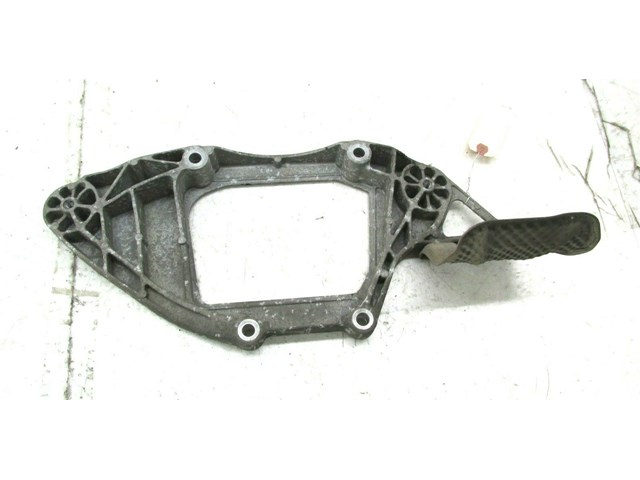 2009-2012 AUDI Q5 8R OEM REAR DIFFERENTIAL DIFF MOUNTING BRACKET 8K0599287 