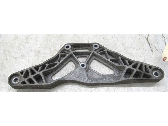 2005-2008 AUDI A6 C6 OEM REAR DIFFERENTIAL CARRIER MOUNT BRACKET 