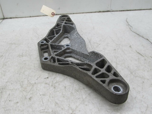 2005-2008 AUDI A6 C6 OEM REAR DIFFERENTIAL CARRIER MOUNT BRACKET 