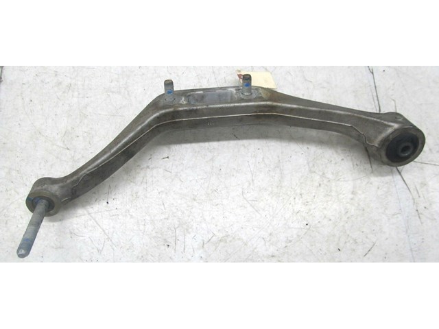 2003-2007 CHEVY SILVERADO OEM DIFF DIFFERENTIAL SUPPORT BRACKET 