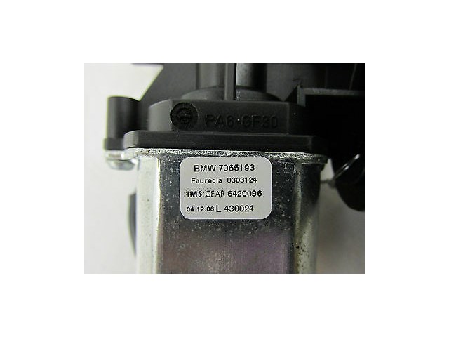 2006-2007 BMW 530I E60 OEM RIGHT FRONT PASSENGER SIDE UPPER BACK REST MOTOR UNIT