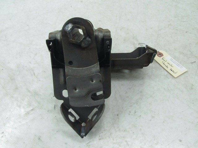 2004-2007 VOLKSWAGEN TOUAREG OEM FRONT CENTER E-BRAKE SUPPORT BRACKET 