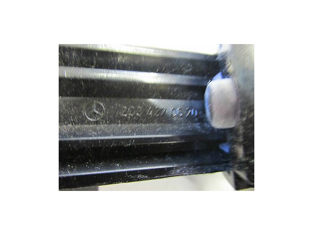 2004-2005 MERCEDES BENZ CLK500 W209 OEM E-BRAKE RELEASE SWITCH 2034270620