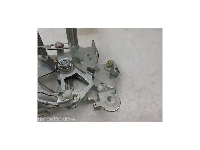 2003-2006 TOYOTA TUNDRA OEM RIGHT REAR DOOR LOCK LATCH 