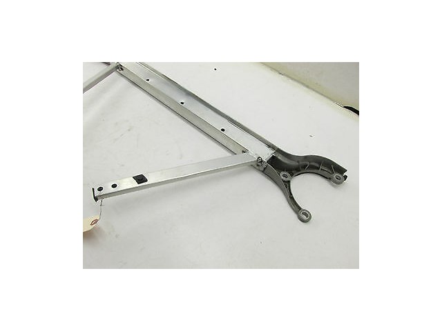 2004-2006 AUDI A8 L QUATTRO D3 OEM STRUT BAR TOWER BRACE / CROSS-MEMBER BRACKET