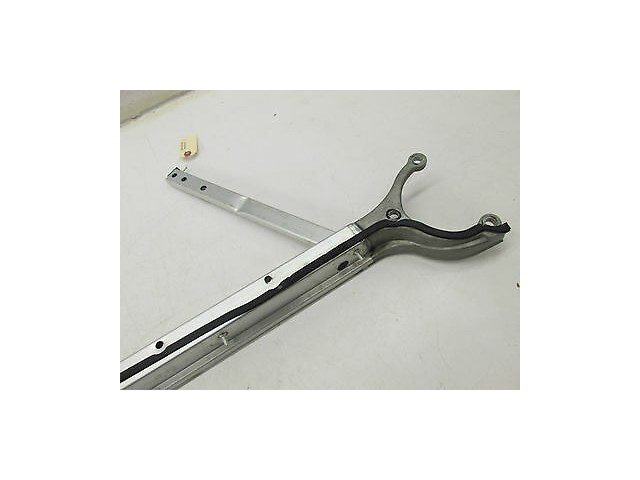 2004-2006 AUDI A8 L QUATTRO D3 OEM STRUT BAR TOWER BRACE / CROSS-MEMBER BRACKET