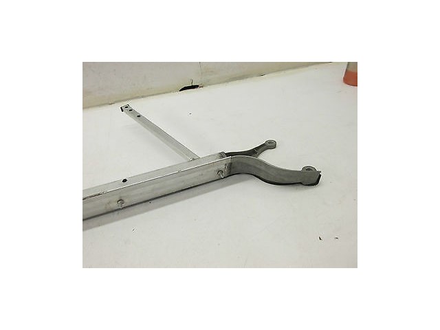 2004-2006 AUDI A8 L QUATTRO D3 OEM STRUT BAR TOWER BRACE / CROSS-MEMBER BRACKET
