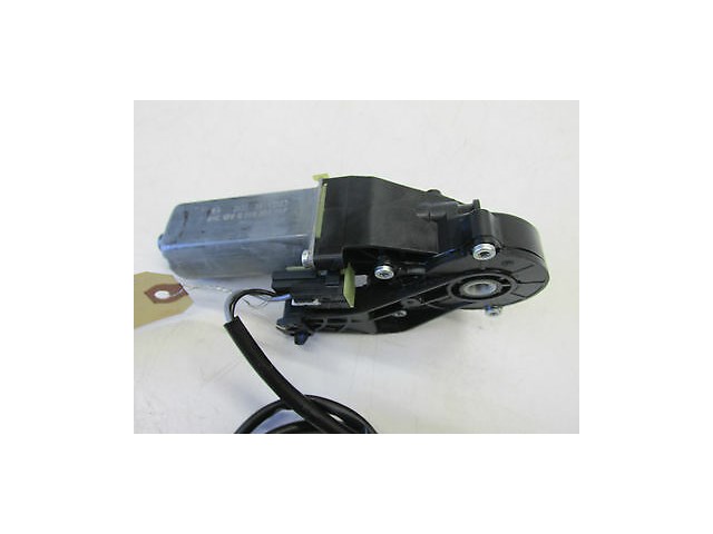 2005-2007 MERCEDES BENZ C230 W203 OEM RIGHT FRONT PASSENGER RECLINING MOTOR