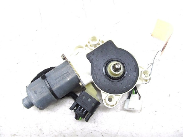 2003-2006 MERCEDES E500 W211 OEM LEFT FRONT DOOR WINDOW MOTOR 2118202942 