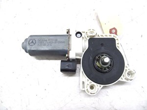 2003-2006 MERCEDES E500 W211 OEM RIGHT REAR DOOR WINDOW MOTOR 2118202442 