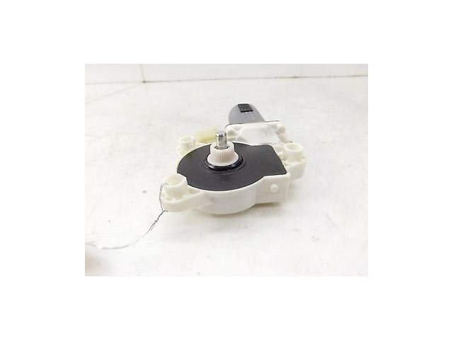 2004-2005 MERCEDES BENZ CLK500 W209 OEM RIGHT FRONT WINDOW LIFT MOTOR REGULATOR 