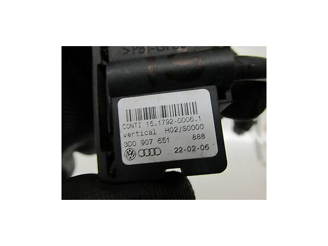  2004-2006 AUDI A8 L QUATTRO D3 OEM RIGHT REAR ACCELERATION SENSOR / AIR RIDE