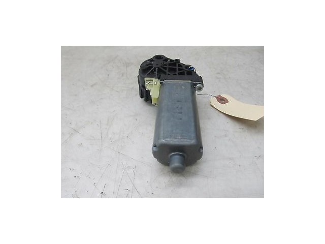 2008-2013 VOLKSWAGEN GTI MK6 OEM LEFT FRONT DRIVERS SIDE RECLINE MOTOR