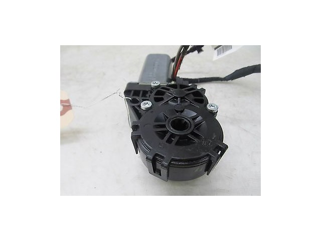 2008-2013 VOLKSWAGEN GTI MK6 OEM RIGHT FRONT PASSENGER SIDE RECLINE MOTOR