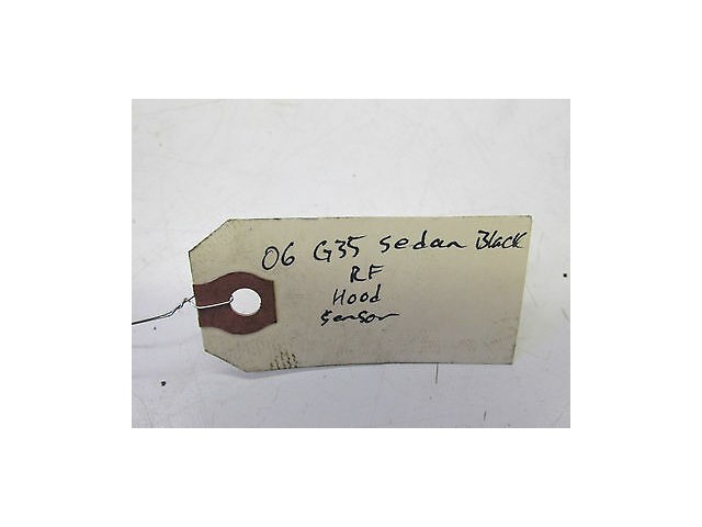 2005-2006 INFINITI G35 SEDAN OEM RIGHT FRONT HOOD SENSOR POSITION INDICATOR 