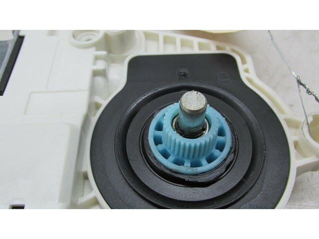 2009-2012 AUDI Q5 8R OEM RIGHT FRONT PASSENGER DOOR WINDOW MOTOR  