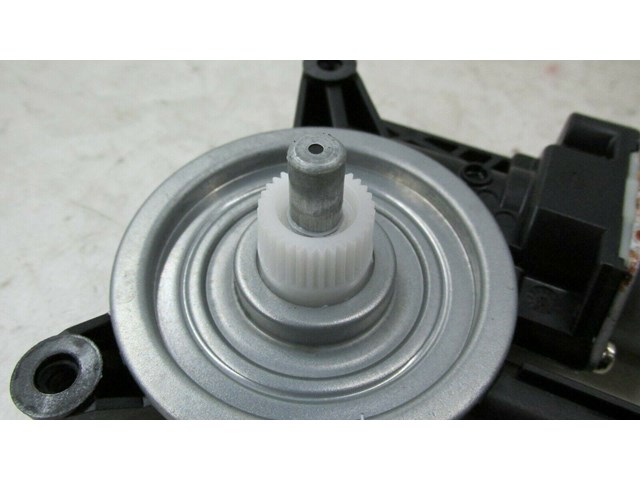 2017-2019 BUICK LACROSSE OEM LEFT REAR DOOR WINDOW MOTOR 