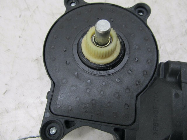 2002-2006 BMW M3 E46 COUPE OEM RIGHT FRONT PASSENGER DOOR WINDOW MOTOR  