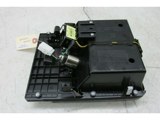 2014-2016 KIA CADENZA OEM FRONT CENTER CONSOLE STORAGE AUX USB PORT 