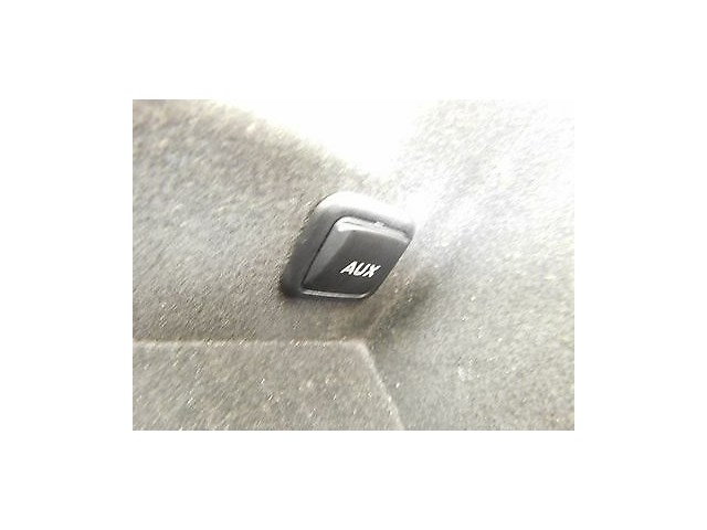 2008-2012 AUDI A4 AVANT WAGON B8 OEM PHONE STORAGE HOLDER W/ CHARGER & AUX INPUT