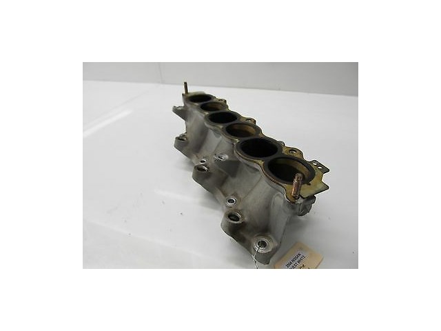 2004-2006 NISSAN QUEST OEM LOWER AIR INTAKE MANIFOLD SPLITTER