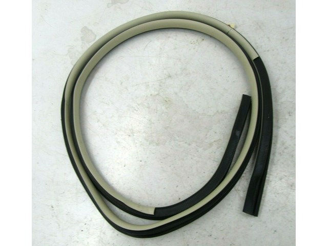 2010-2012 LINCOLN MKZ OEM RIGHT FRONT DOOR INNER ON BODY WHETHER STRIP SEAL 