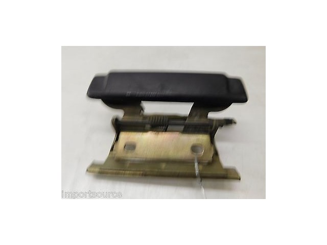 1985-1992 BMW 325i E30 OEM RIGHT FRONT PASSENGER EXTERIOR DOOR HANLDE