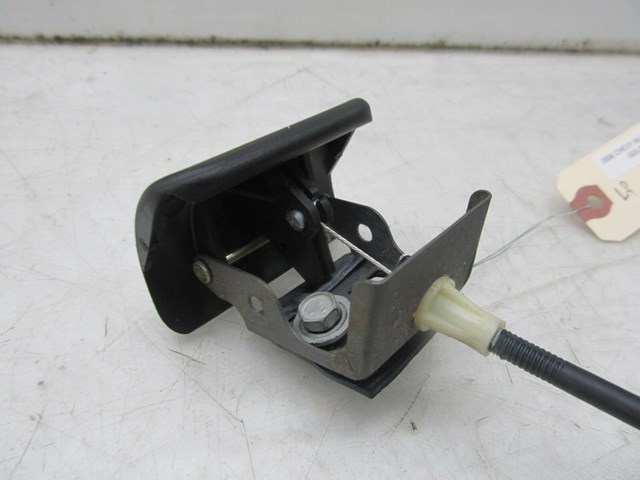V2003-2007 CHEVY SILVERADO OEM LEFT FRONT PARKING RELEASE LATCH LEVER 
