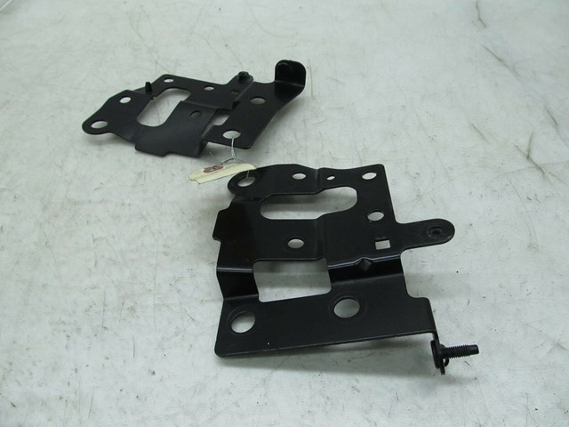 2005-2009 SAAB 9-5 OEM FRONT UPPER SUPPORT BRACKETS 