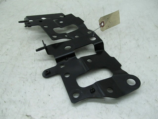 2005-2009 SAAB 9-5 OEM FRONT UPPER SUPPORT BRACKETS 