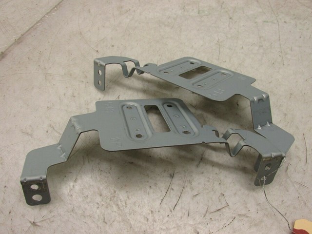 2011-2018 INFINITI M37 Q70 OEM CD DISK PLAYER MOUNT BRACKETS 