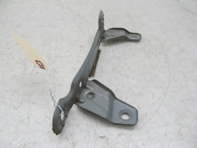 2003-2006 MERCEDES E500 W211 OEM LEFT FRONT FENDER SUPPORT BRACKET