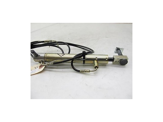 2003-2011 MERCEDES BENZ SL500R R230 OEM LEFT REAR HYDRAULIC CYLINDER SMALL