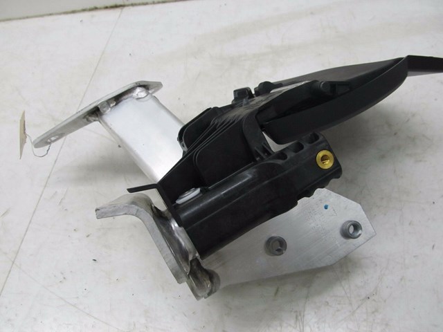 2013-2015 PORSCHE BOXSTER 981 OEM LEFT REAR SOFT TOP FLAP ACTUATOR BRACKET