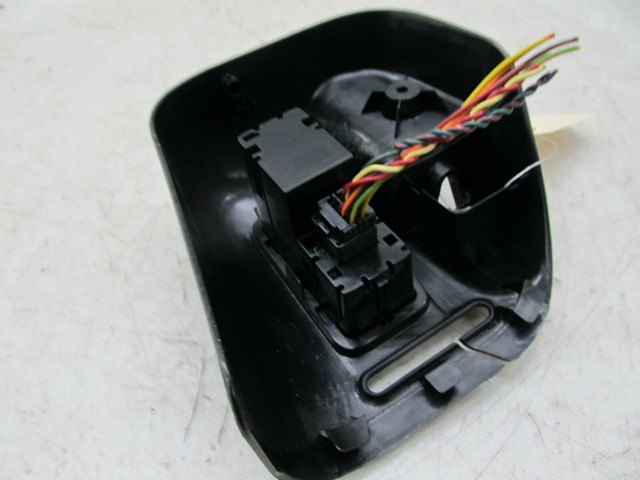 2003-2004 LAND ROVER DISCOVERY OEM REAR VOLUME MODE HEADPHONES CONTROL ASSY