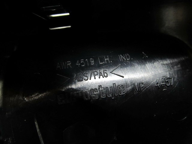 2003-2004 LAND ROVER DISCOVERY OEM REAR VOLUME MODE HEADPHONES CONTROL ASSY